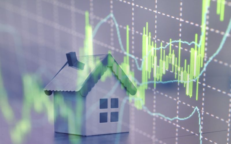 What you need to know before investing in real estate stocks